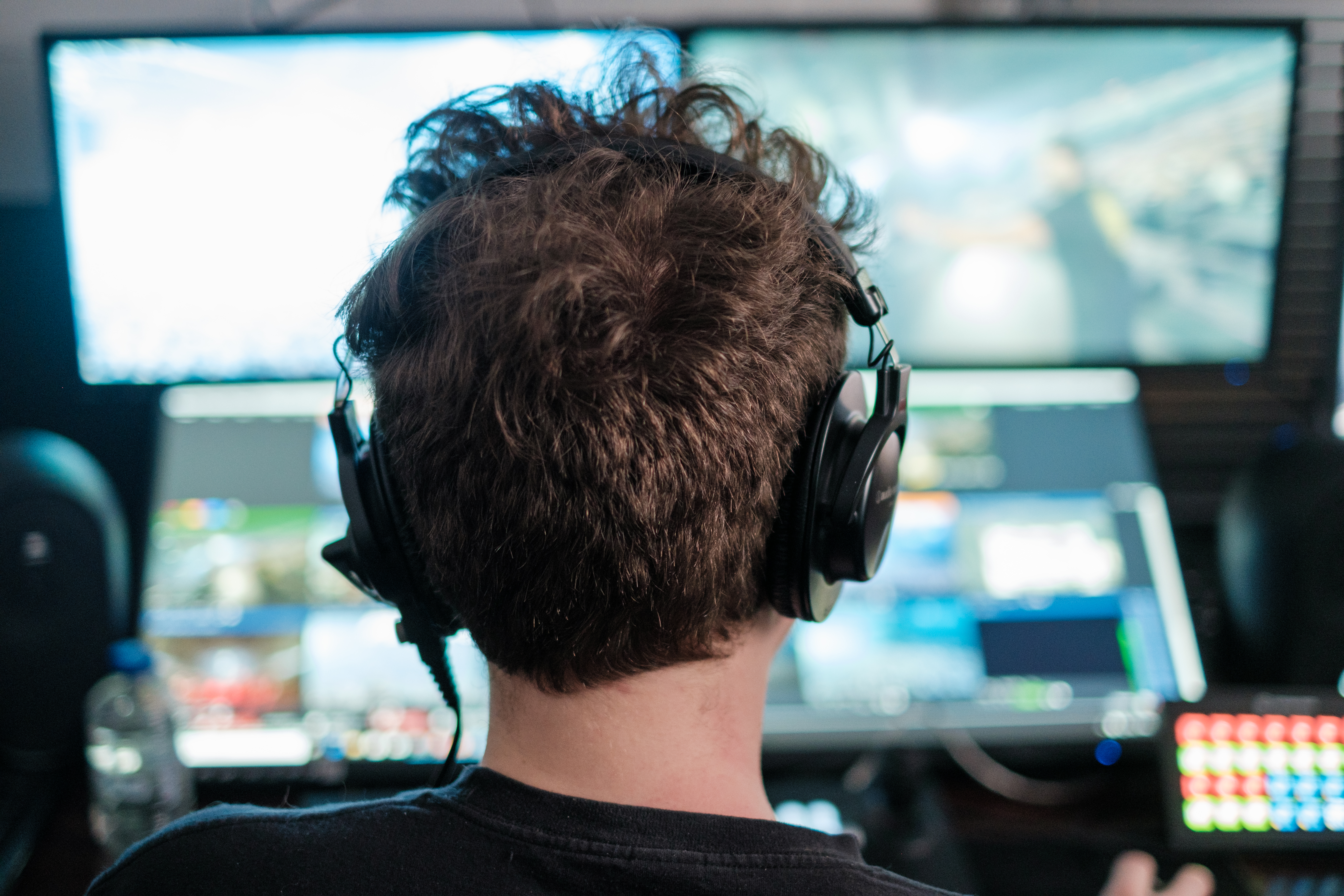 LIVE, HYBRID & MULTICAM